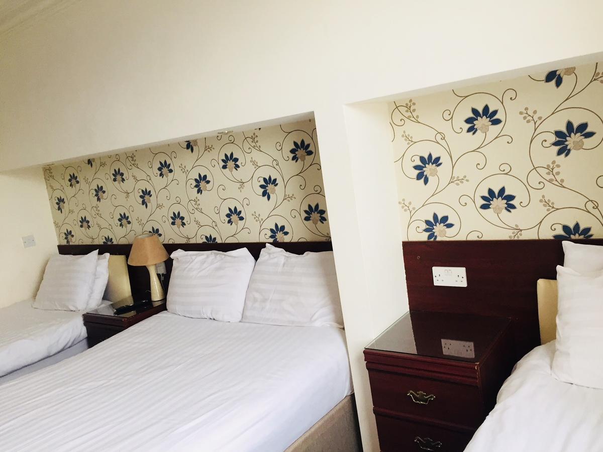 Mayfair Hotel كينغستون أبون هول المظهر الخارجي الصورة
