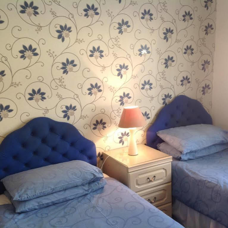 Mayfair Hotel كينغستون أبون هول المظهر الخارجي الصورة
